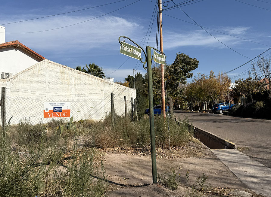 Lote esquina en el Barrio «El Huerto» ¡OPORTUNIDAD ÚNICA EN EL CORAZON DE CHACRAS!