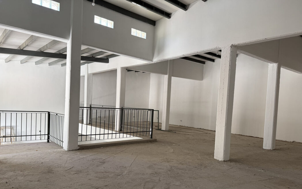 GALPÓN / SALÓN COMERCIAL UBICADO EN EL CENTRO DE MENDOZA