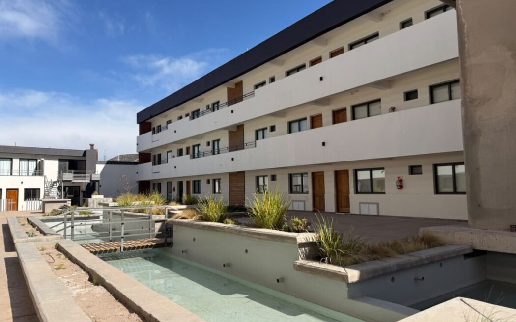 VENTA DEPARTAMENTO PLANTA BAJA – EXCELENTE UBICACION CHACRAS DE CORIA