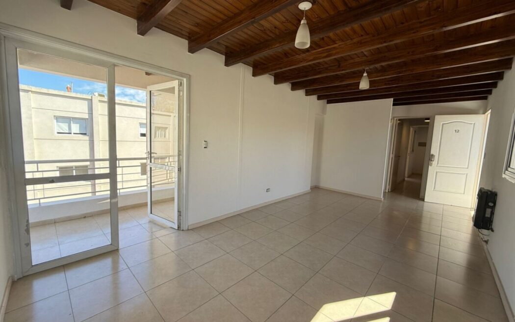 LANDART VENDE DEPARTAMENTO COMPLEJO RESIDENCIAL PLAZA FONTANA- Capital.