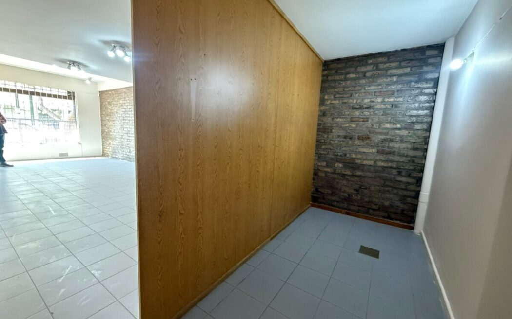 LANDART ALQUILA LOCAL COMERCIAL MAIPU! Pescara mts Sarmiento