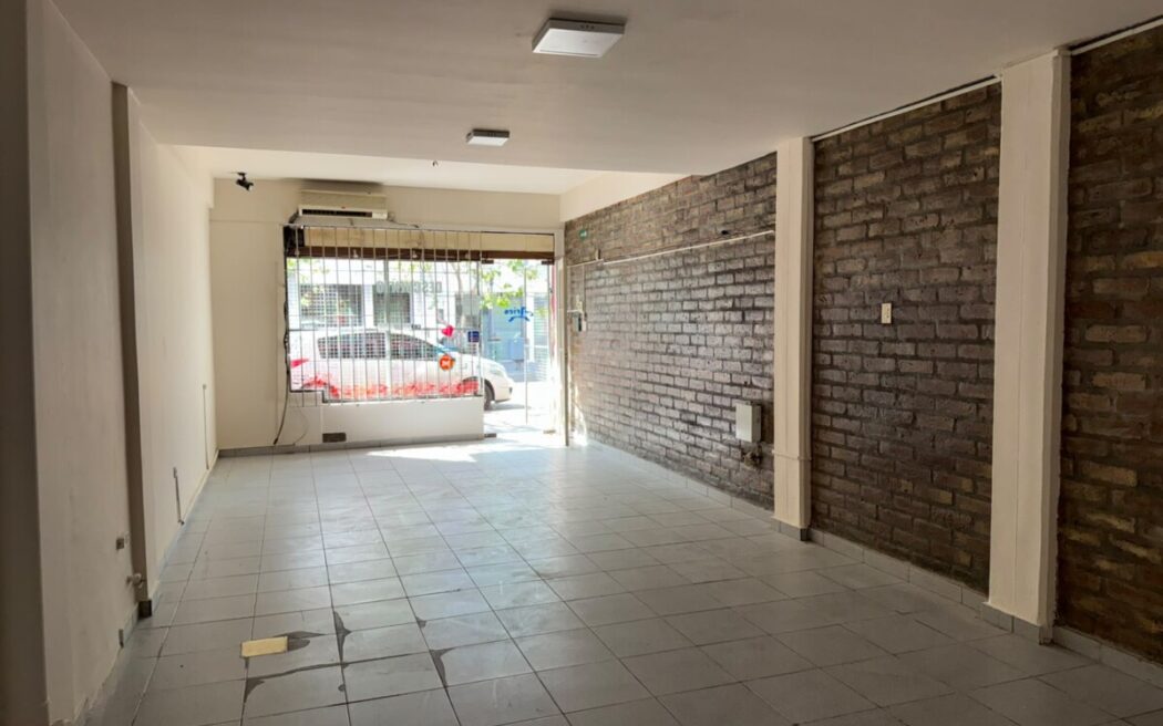 LANDART ALQUILA LOCAL COMERCIAL MAIPU! Pescara mts Sarmiento